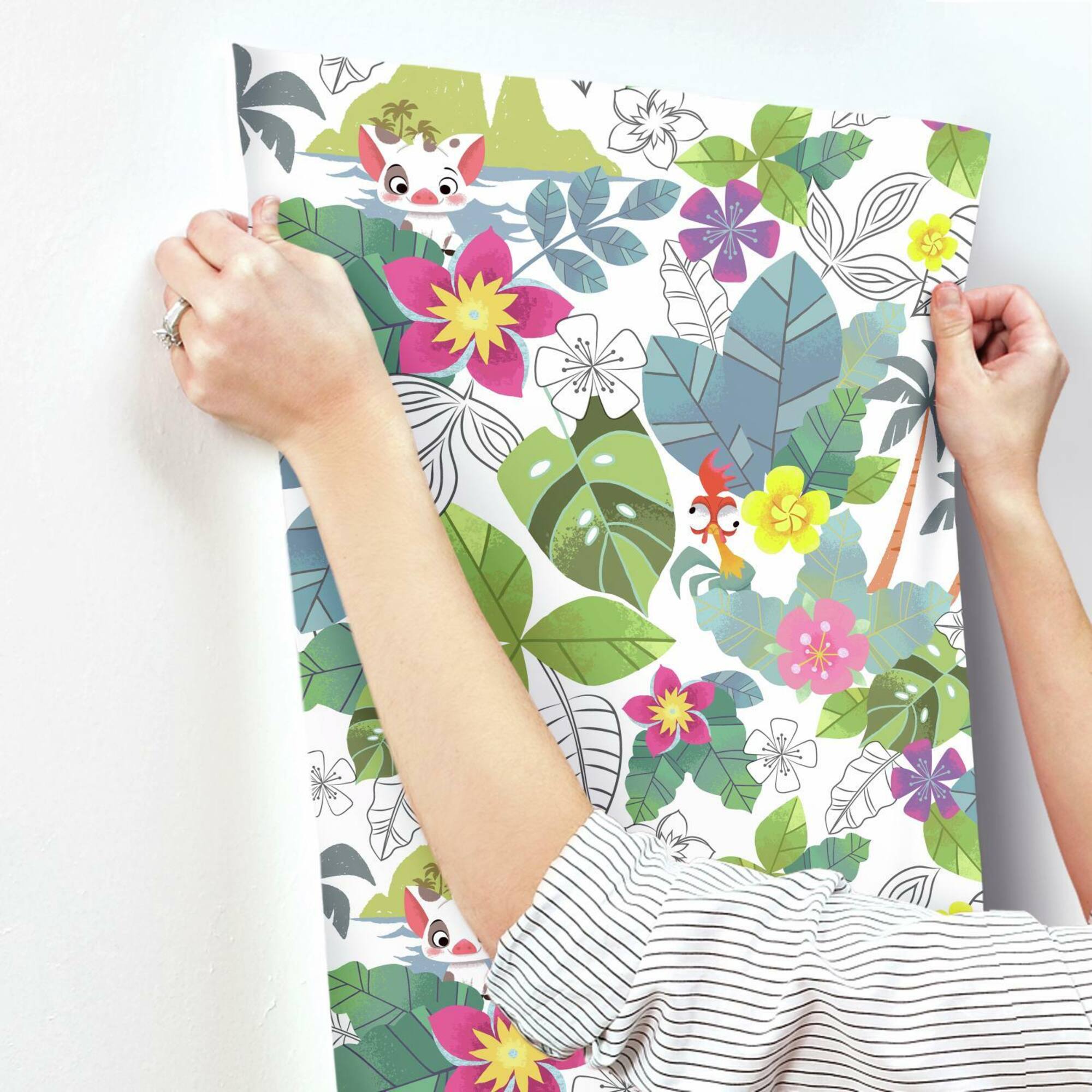 RoomMates Disney Moana Jungle Peel & Stick Wallpaper